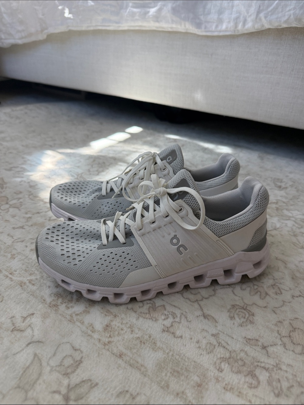 ON Women's Cloud Lightweight Running Sneakers in Light Gray and White